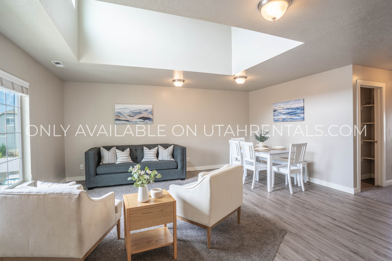 Provo Condo: 1906 N Geneva Rd