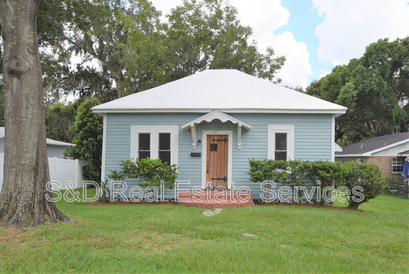 Lakeland House: 213 E. Patterson St