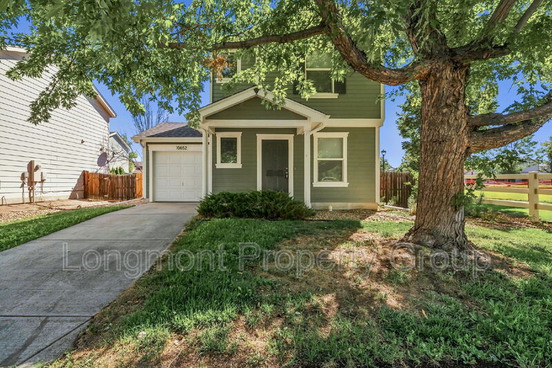 Longmont House: 10652 Forester Pl