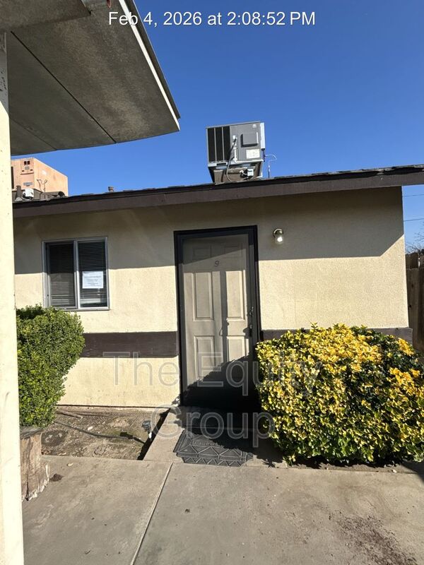 Porterville Condo: 62 N Villa St