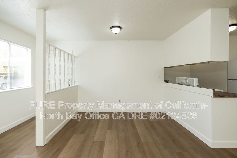 Santa Rosa House: 2354-1 Heidi Place