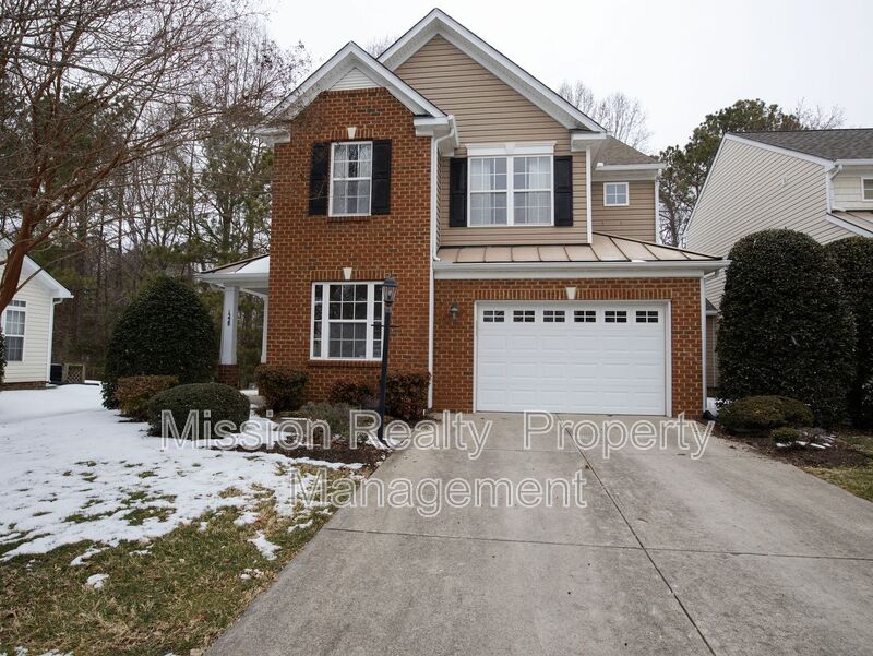 North Chesterfield House: 1228 Providence Knoll Dr