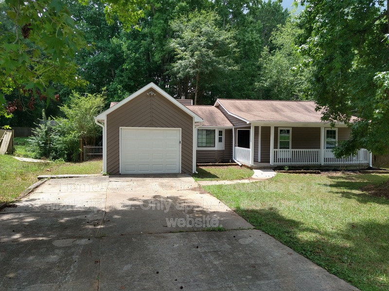 Jonesboro House: 672 Raven Ct
