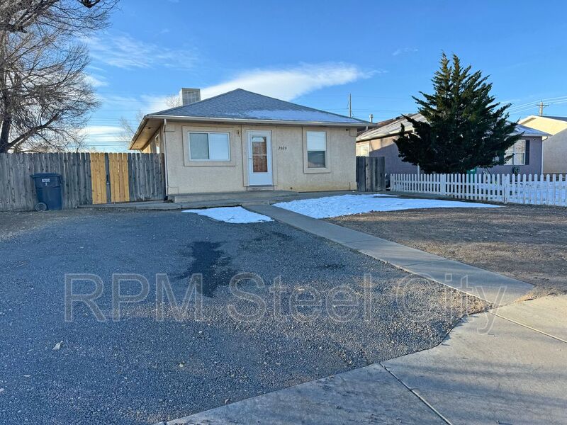 Pueblo House: 2020 W 14th St