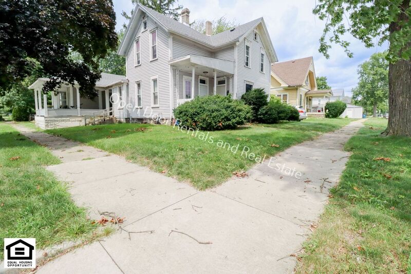 Auburn House: 603 1/2 N Van Buren St.