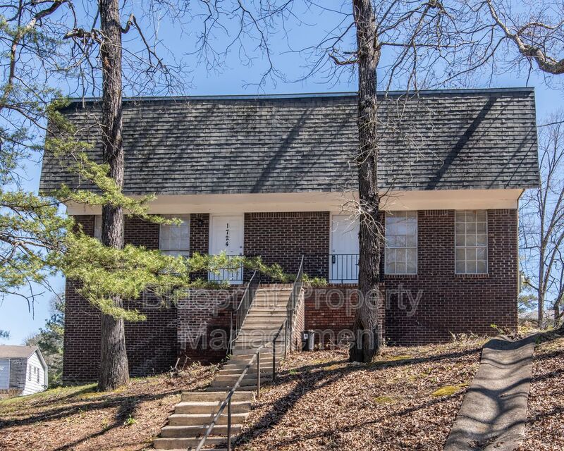 Birmingham House: 1722 6th Place Circle NW