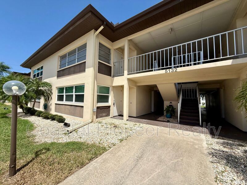 New Port Richey Condo: 5132 Amulet Dr a105