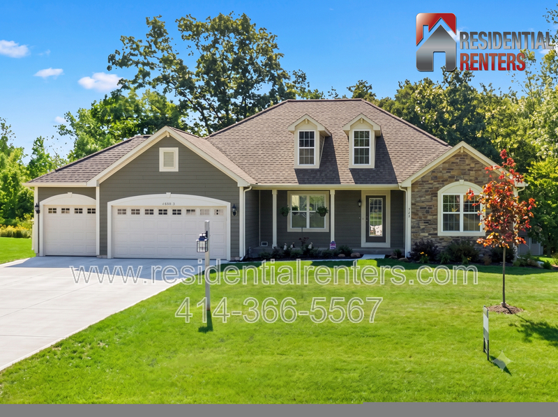 Sussex House: N77W22925 S Coldwater Cir.