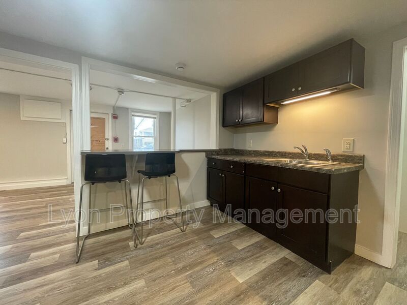 Woonsocket Condo: 157 Rathbun St