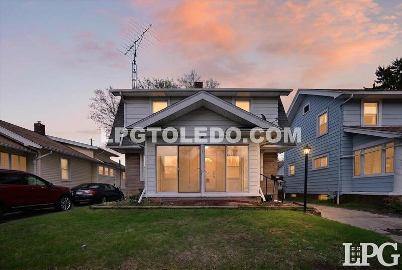 Toledo House: 4120 Parrakeet Ave.