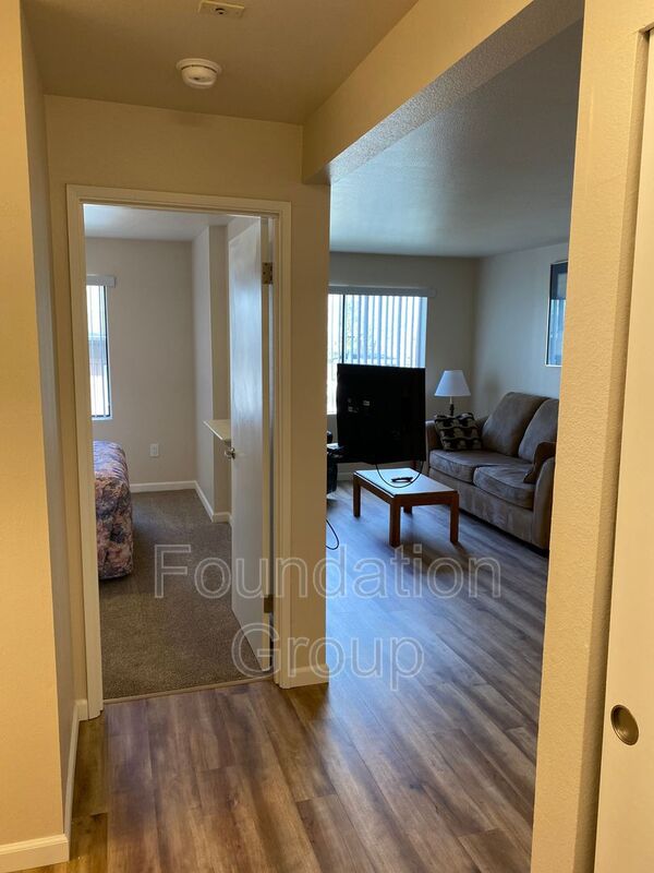 Seattle House: 400 10th Ave