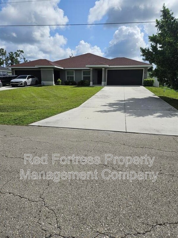 Lehigh Acres Condo: 167 Meadow Rd