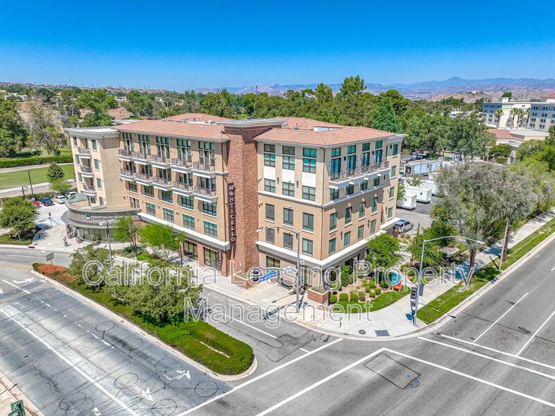 Valencia Condo: 26701 McBean Parkway