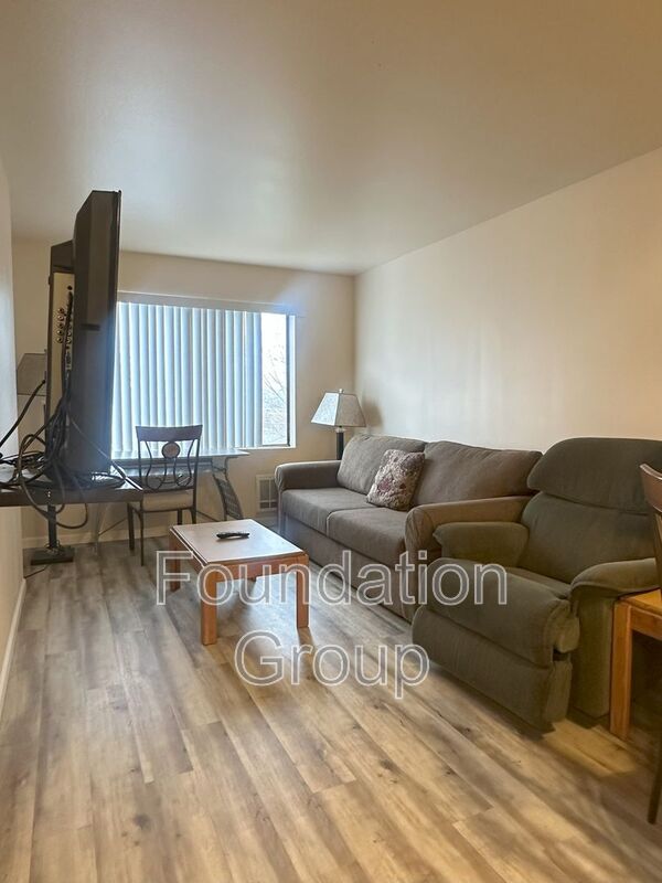 Seattle House: 400 10th Ave