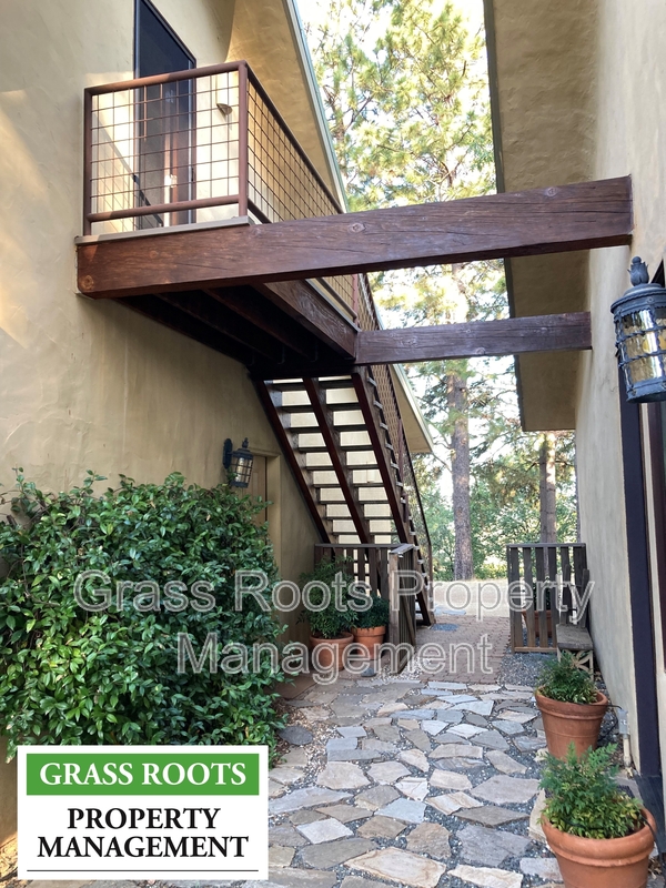 Grass Valley House: 22912 Montclair Ct