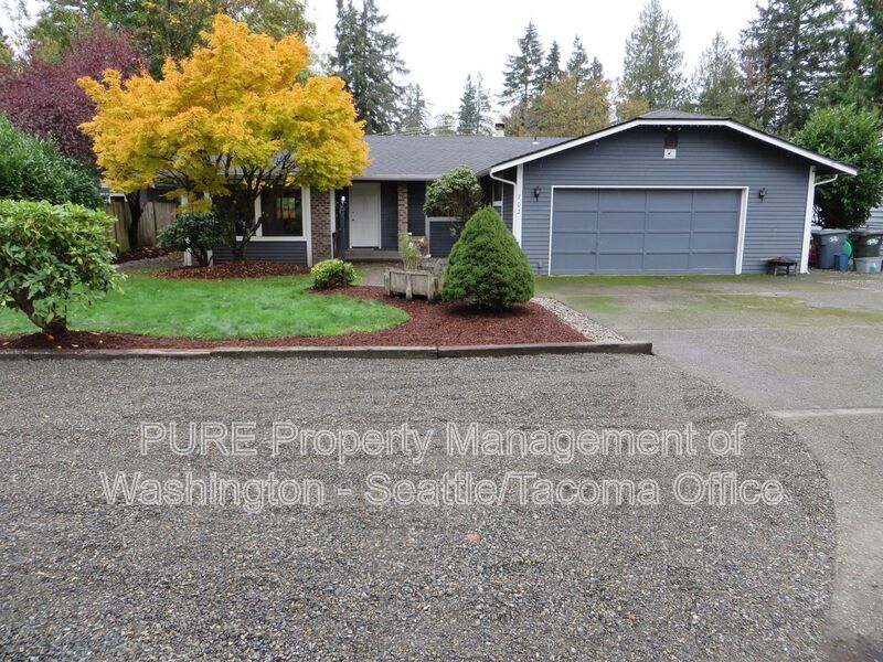 Tacoma House: 702 119th St S