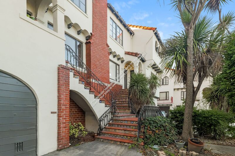 Oakland House: 27 Excelsior Ct