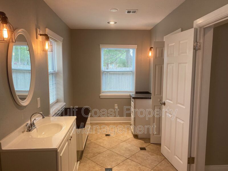 716 69th Avenue West Bradenton FL 34207 - Photo 17