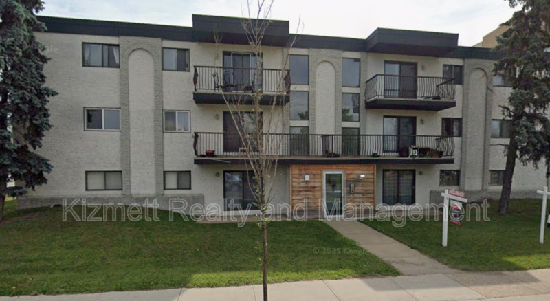 Edmonton Condo: 10917 109 Street Northwest