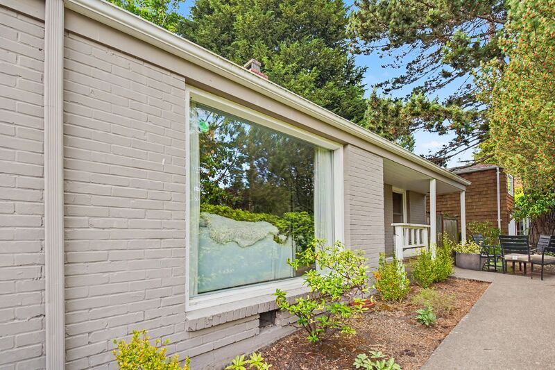 Seattle House: 3633 41st Ave W