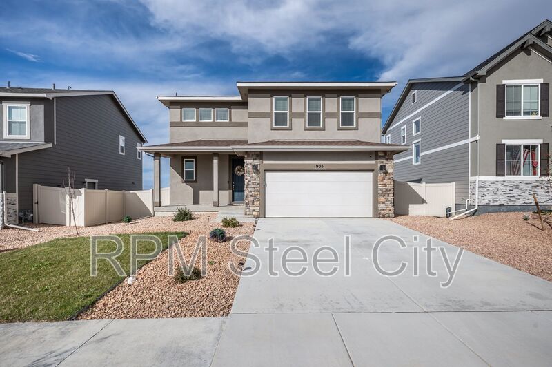 Pueblo House: 1905 Manassa St