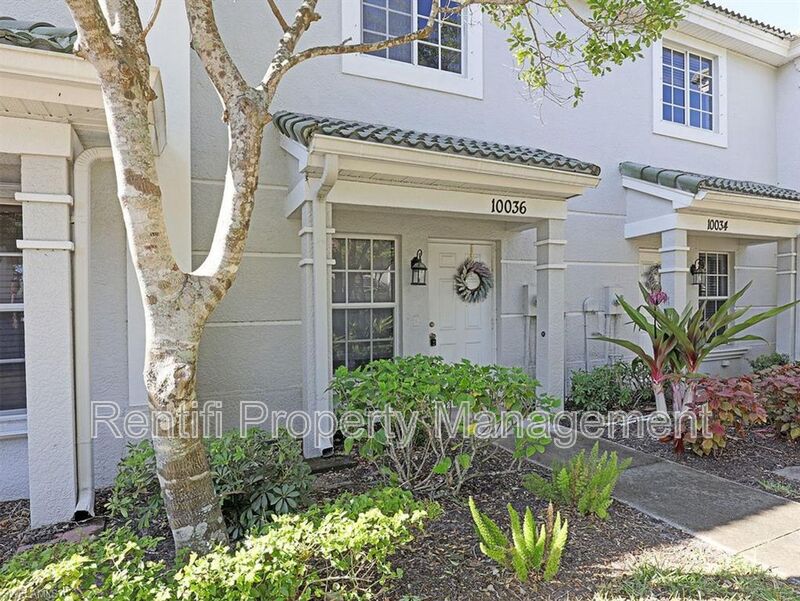 Fort Myers House: 10036 Poppy Hill Dr