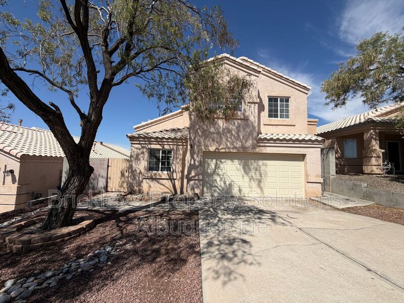 Albuquerque House: 10527 Brookline Pl NW