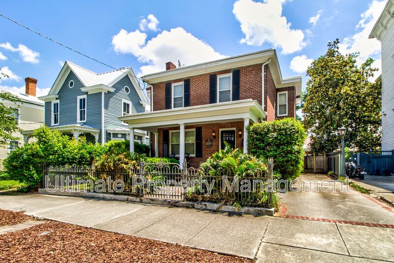 Wilmington House: 206 Nun Street