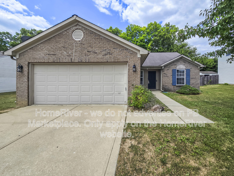 Indianapolis House: 5612 Dollar Forge Dr