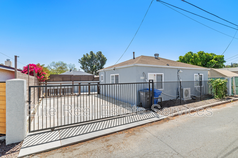 La Mesa Condo: 8806 Madison Avenue - 2