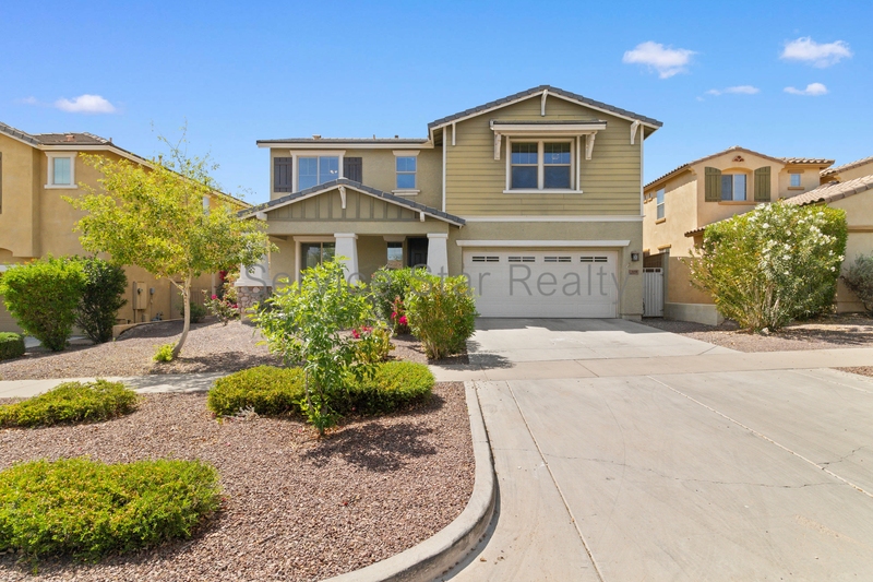 Buckeye House: 3158 N Clanton St