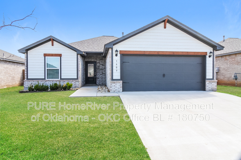 El Reno House: 1609 Vermilion Ln