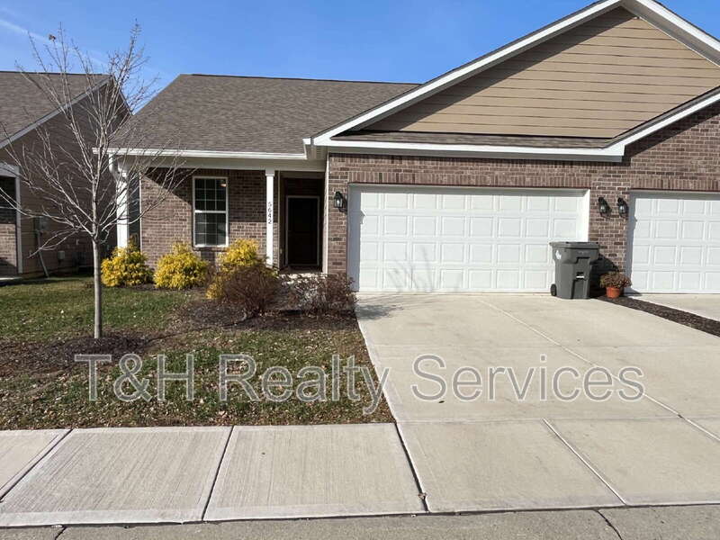 Indianapolis Condo: 5642 Brownstone Drive