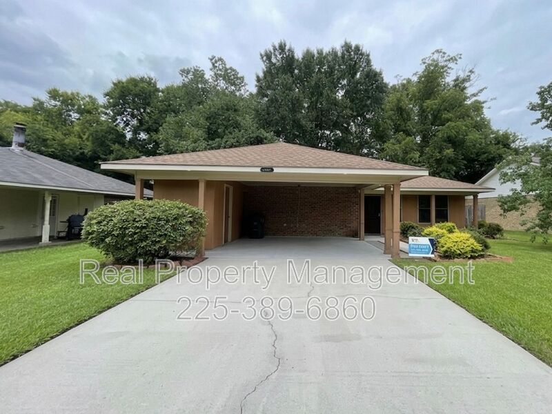Baton Rouge House: 13640 Rampart Ct.