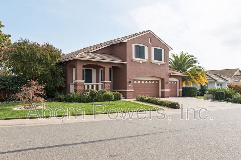 Folsom House: 1126 Halidon Way