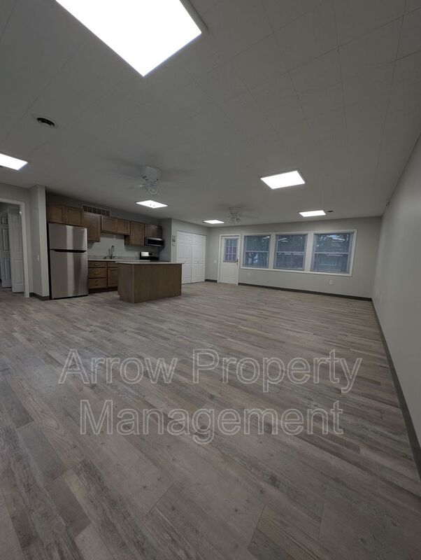 Hamburg Condo: 407 H Street