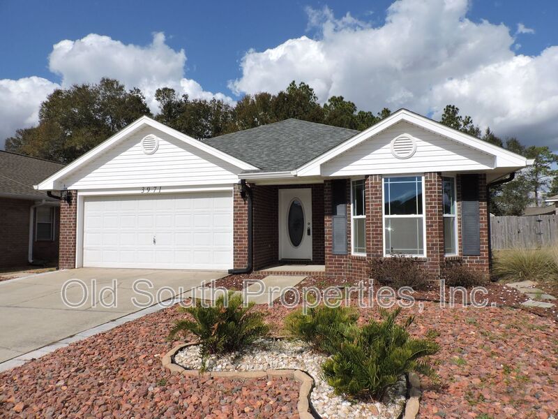 Milton House: 3971 Sunny Manor Cir