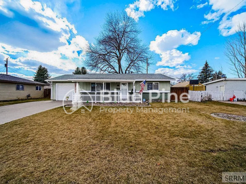 Idaho Falls House: 407 Valley Drive
