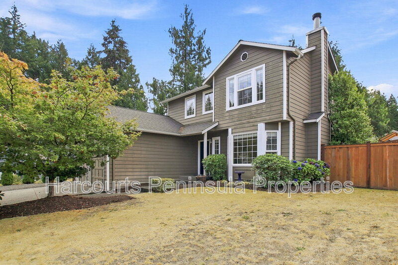 Bremerton House: 8491 Covina Loop Northeast