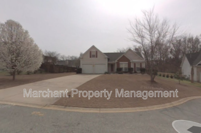 Simpsonville House: 113 West Okaloosa Way