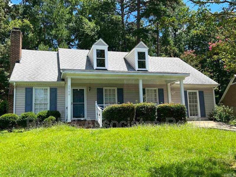 Raleigh House: 2708 Heathersmith Court