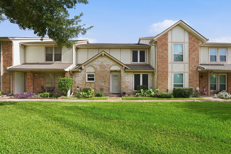 Missouri City House: 66 T Huxley Lane