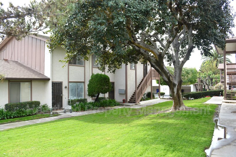 San Diego Townhome: 8284 Echo Dell Rd.