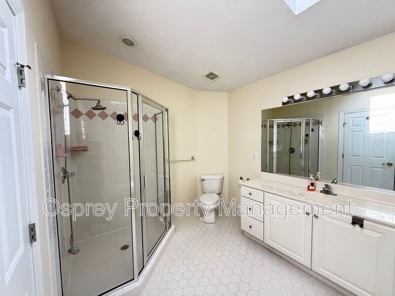 Luxury 3-Story Home Near Chic’s Beach with Water Views & Private Decks - Photo 7