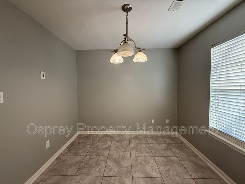 Spacious 4-Bedroom Home in Desirable Lee’s Mill! "ASK ABOUT OUR ZERO DEPOSIT" - Photo 6
