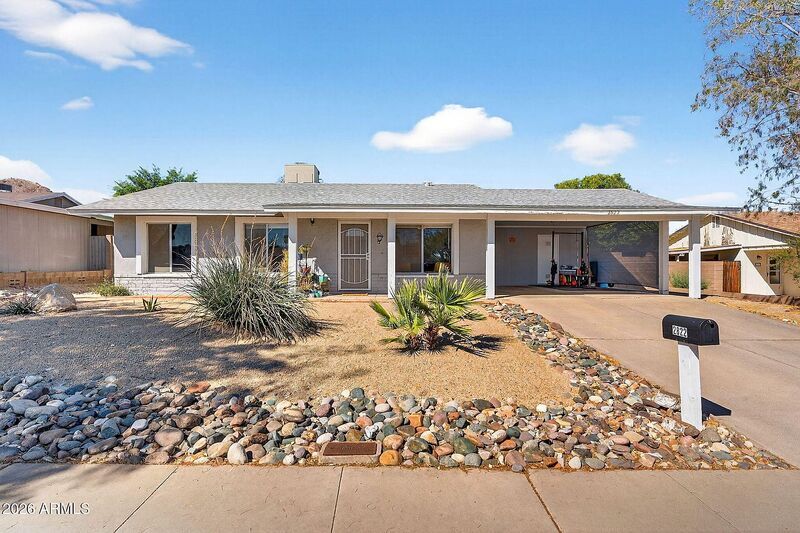 Phoenix House: 2822 E WILLOW Avenue
