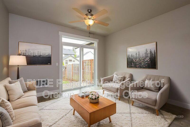 Estacada Condo: 215 NE Regan Hill Loop