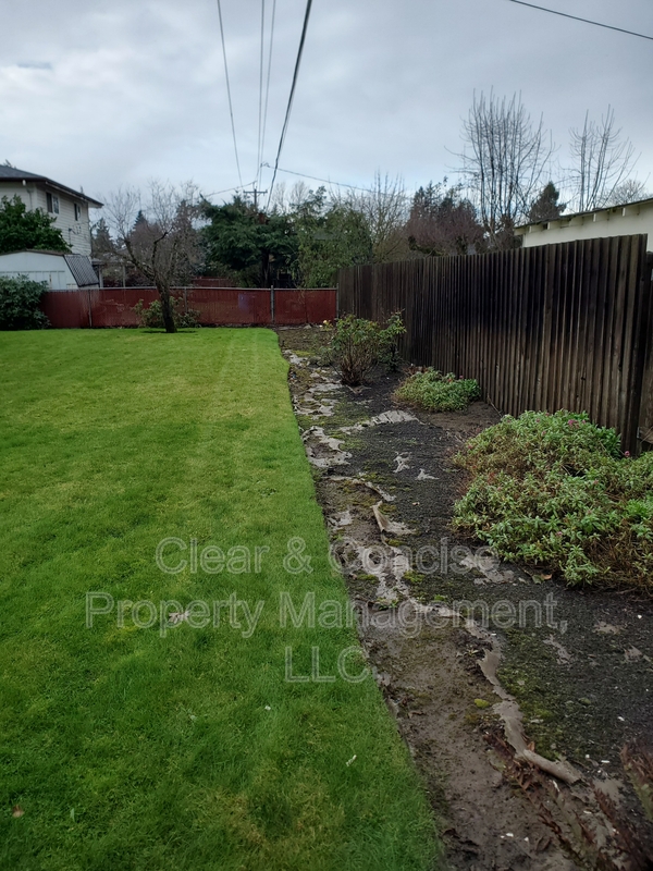 Eugene House: 265 Blackfoot Avenue