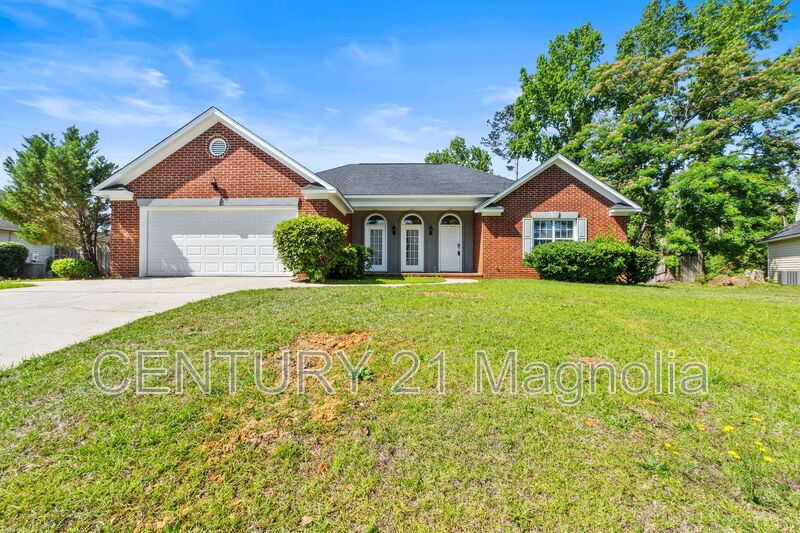 Evans House: 928 Hunting Horn Way