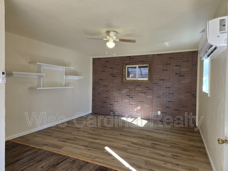 Lubbock House: 6302 24th Street - B